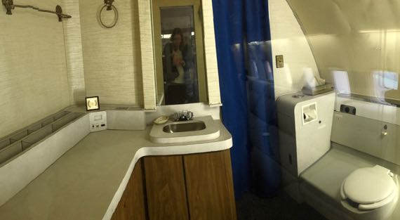 AirForce1 potty pano