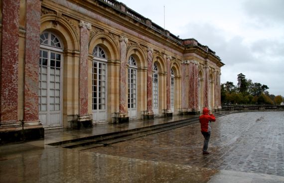 Versailles little wing rain adventurer