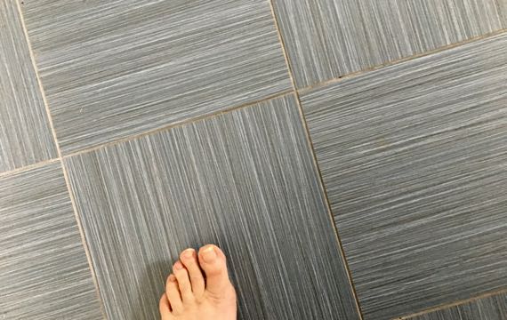 Foot tile