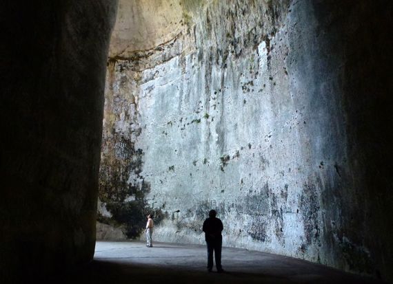 Siracusa archaeo zone Orecchio di Dionisio slave cave