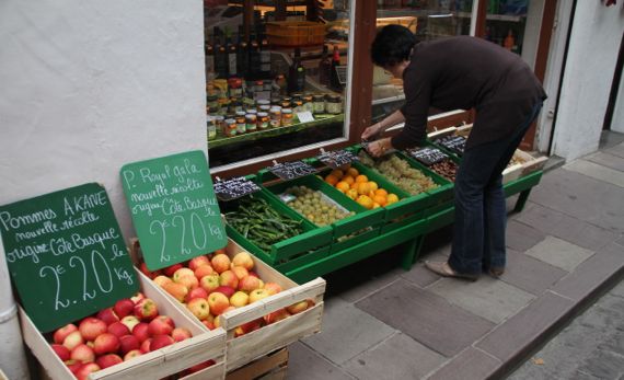 St jean pied vendor fruit signs