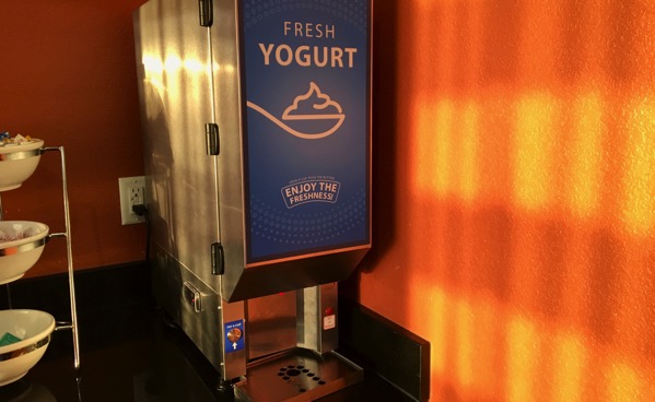 Yogurt dispenser